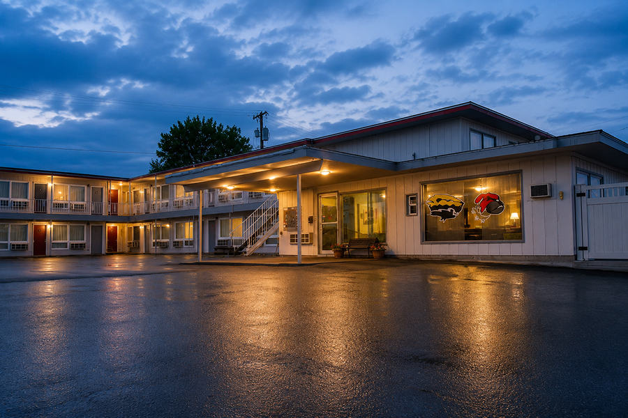 Book Rooms in Dillon, MT